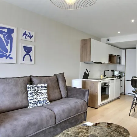 1bd Near Eiffel Tower With Ac, Balcony, Lift *